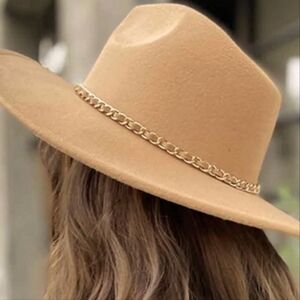 Gelso Bianco Fedora Hat 100% Wool Tan Camel Goldtone Chain Western Italy Boho OS